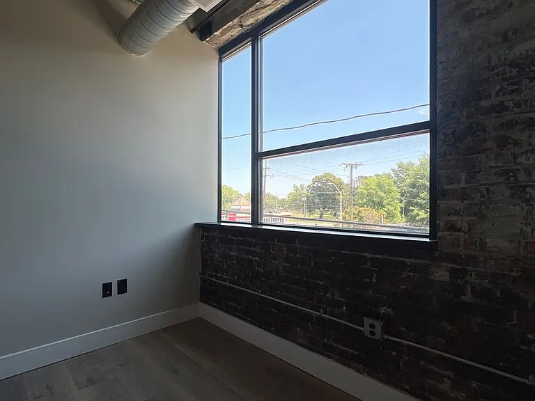 119 E Princess Anne Rd — Photo 164