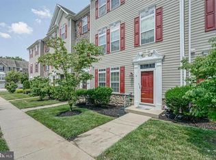 8 Fox Ct, Delanco, NJ 08075