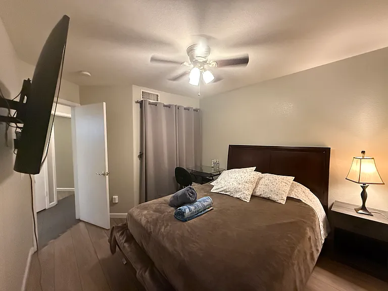 2058 S Voyager Dr — Photo 22