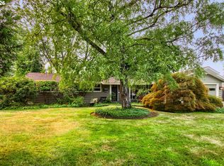 11925 SW Faircrest St, Portland, OR 97225