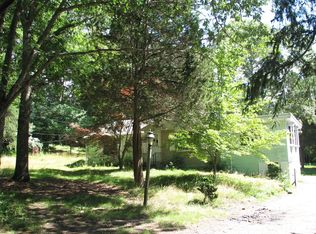 238 Ten Rod Rd, Exeter, RI 02822