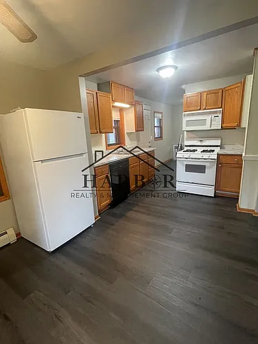 806 15th Street NE Photo 1