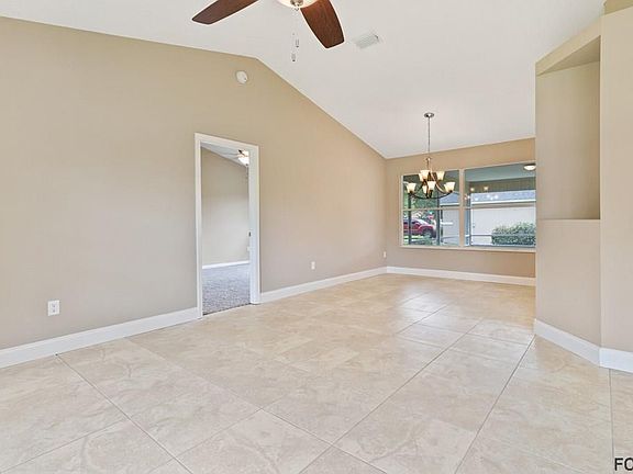 5th image of 14 Lake Meadow Way