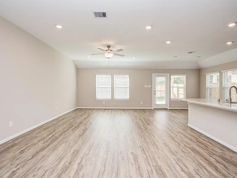 2212 Gadwall Ct — Photo 5
