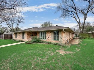 1705 Esquire Pl, Grand Prairie, TX 75050