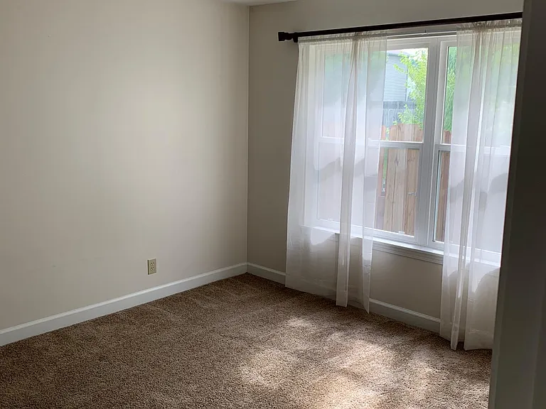 2421 Depauw Dr — Photo 7
