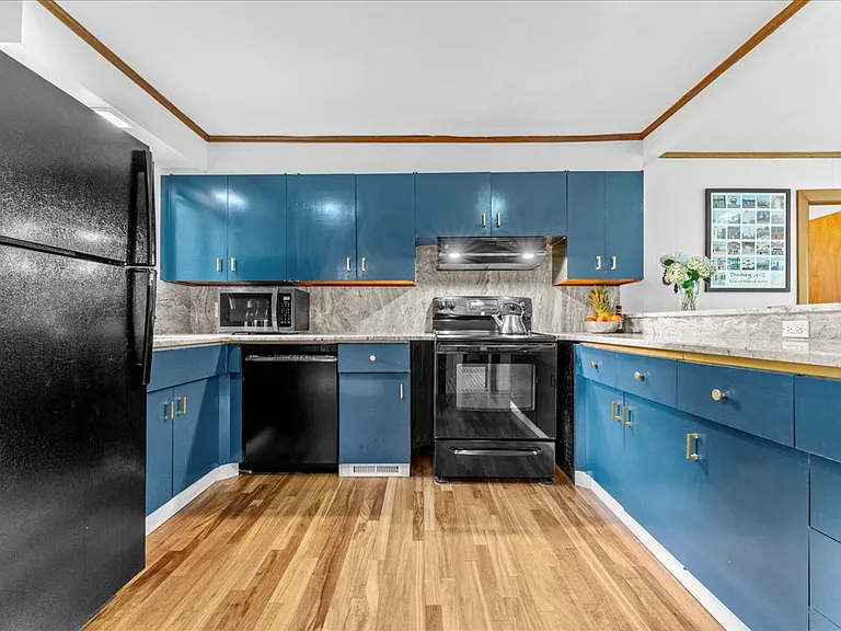 44 Stetson Pl — Photo 13