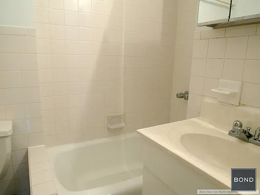 Rented by Bond New York | media 16