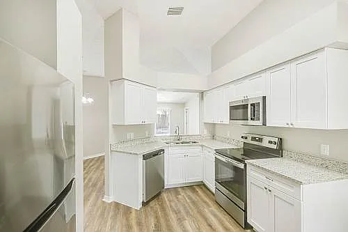 13390 Prestwick Dr — Photo 14