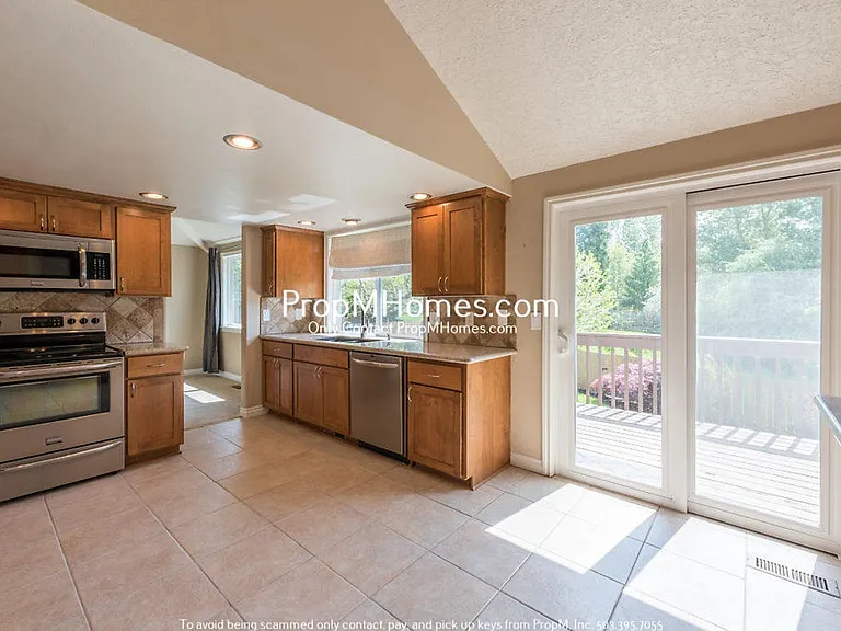 11881 SE Southern Lites Dr — Photo 5