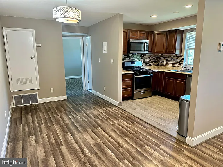 11908 Tarragon Rd #L — Photo 5