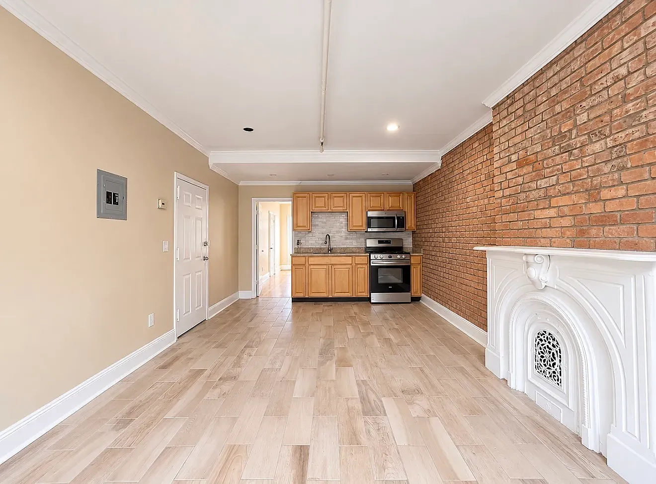 600 Franklin Avenue — Photo 2