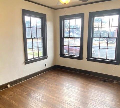 3rd image of 721 20th Ave #103