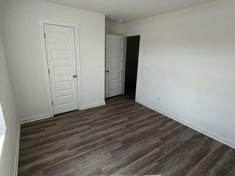 525 Arizona St — Photo 23