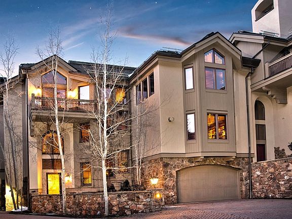 4th image of 52 Highlands Ln #4
