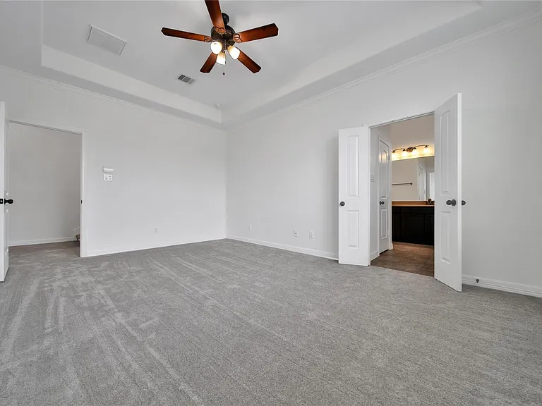 711 Aulia Ln — Photo 19