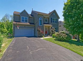 112 Tallmadge Pl, Albany, NY 12208