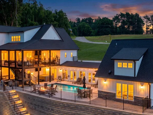 131 Oak Hollow Rd, Moneta, VA 24121