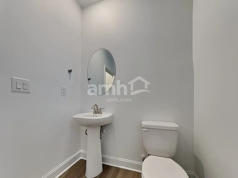 1568 Aquamarine Dr — Photo 8