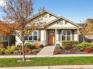 3957 Shamrock Dr, Medford, OR