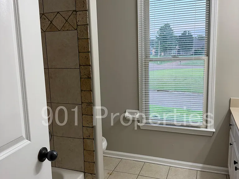 3777 Pavilion Cir — Photo 25