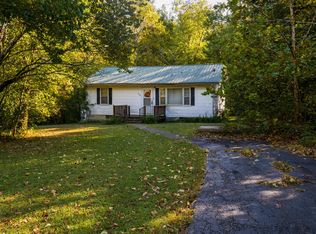 635 Snow Creek Rd, Clay City, KY 40312