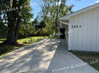 110 Michelle Pl #B, Thibodaux, LA 70301