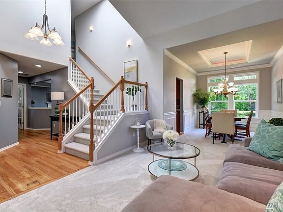 Stunning entry view as you walk in the front door. 