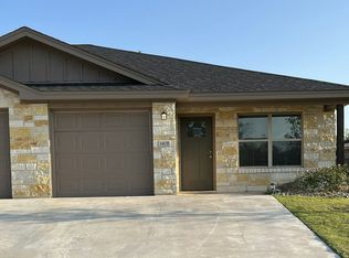340 Arnold Dr #B, Belton, TX 76513
