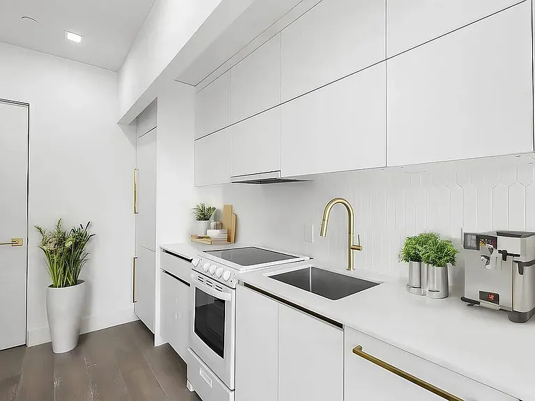 455 Lexington Ave #4A — Photo 3