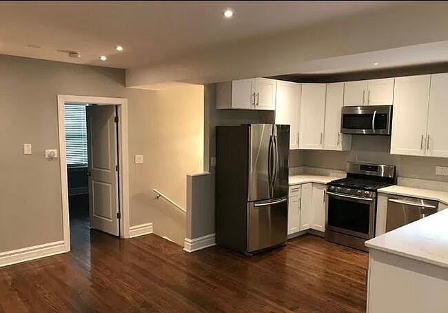 1st image of 6611 S Kenwood Ave #2