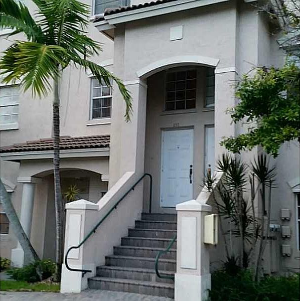 1st image of 5670 NW 116th Ave APT 217