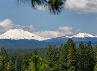 61025 Bachelor View Rd, Bend, OR 97702
