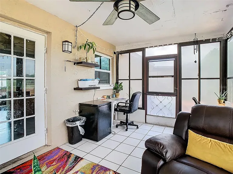 1203 Mandarin Dr — Photo 29