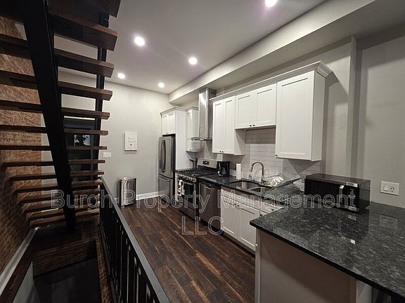 2nd image of 2512 Penn Ave