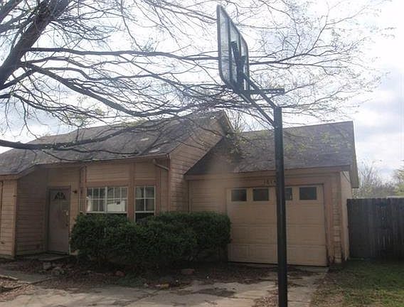 4th image of 1614 Scottsdale Dr