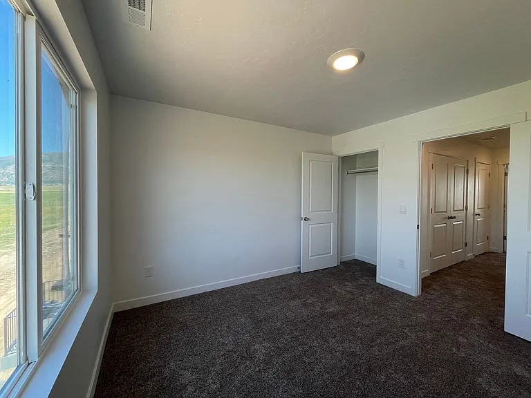 1256 W Hidden Spring Dr — Photo 35