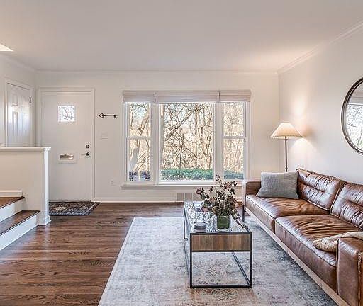 4th image of 1039 N Old Woodward Ave Unit 7