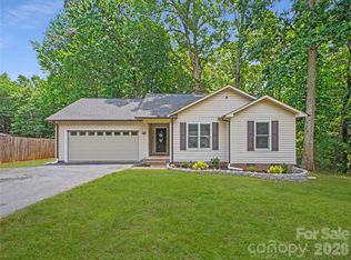 7382 Summit Dr, Denver, NC 28037