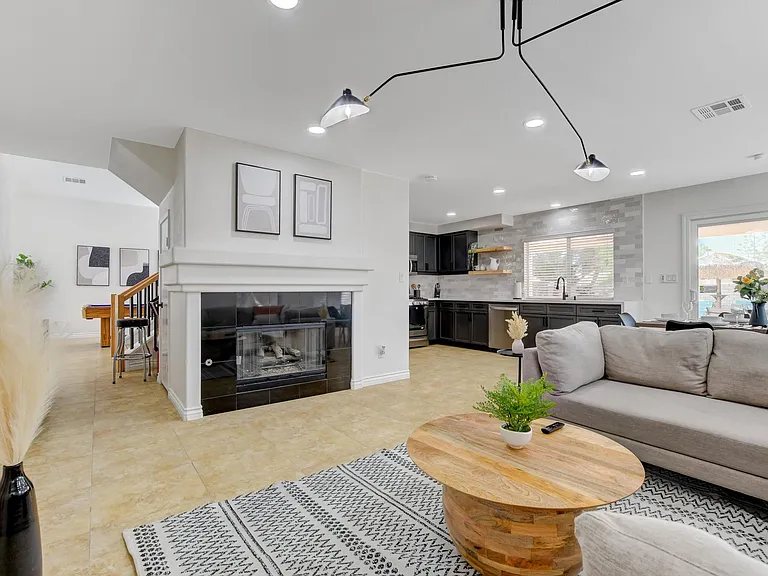 457 Compo Ave — Photo 17