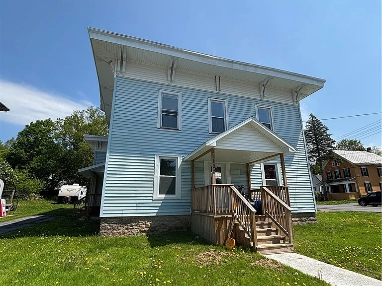 100 Main St — Photo 1