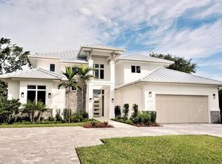 1111 14th Ave N, Naples, FL 34102