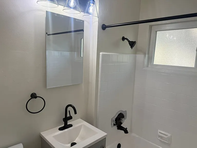 Antone Apartments — Photo 90