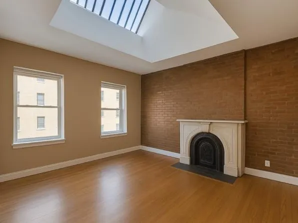 428 W 44th St APT 3F, New York, NY 10036