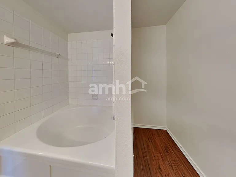1020 Chelsea Ln — Photo 14