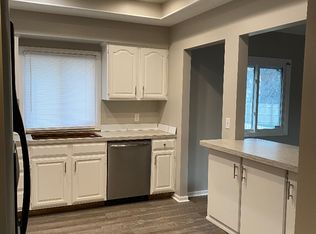 5028 S 164th St, Omaha, NE 68135