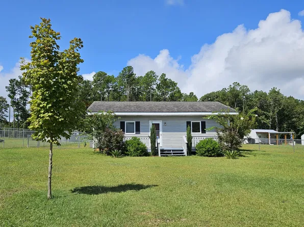 1046 Possum Run, Manning, SC 29102