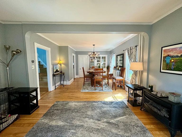 286 Pine St — Photo 2