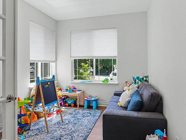 17337 SE 185th Pl — Photo 15