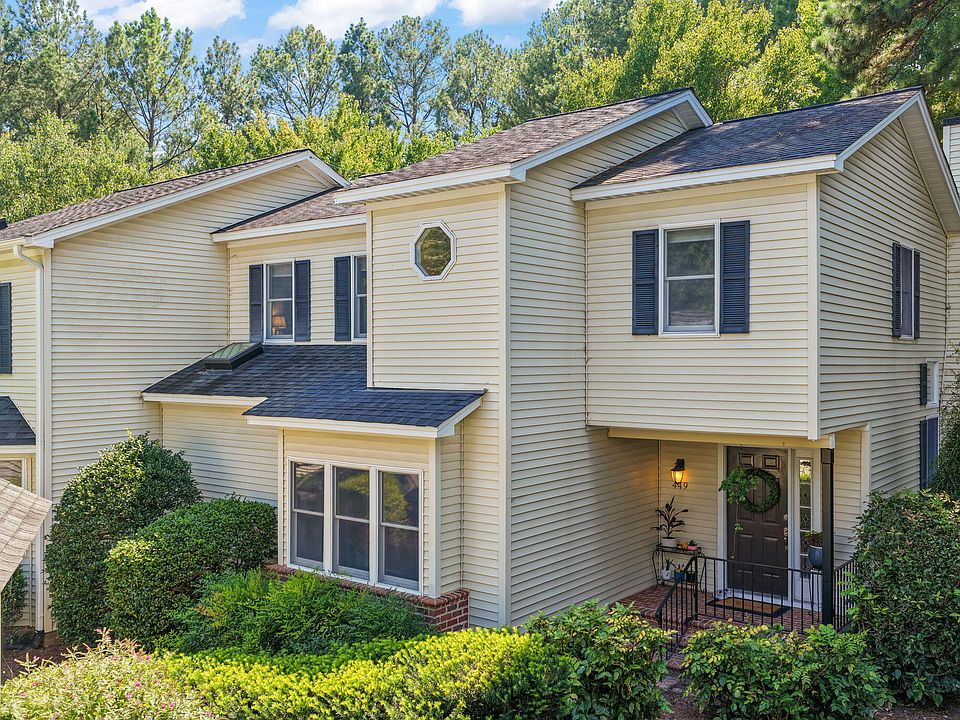 1st image of 449 Crossvine Close